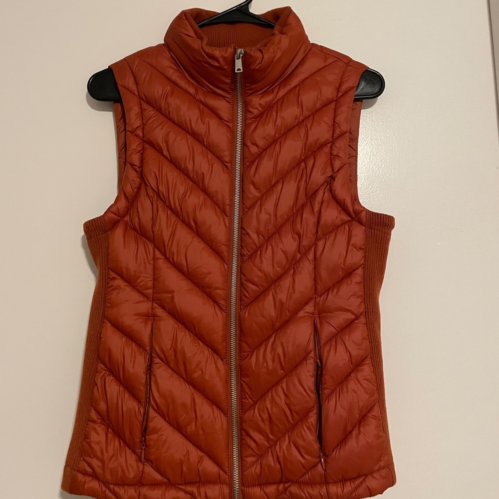 Love Tree vest size small